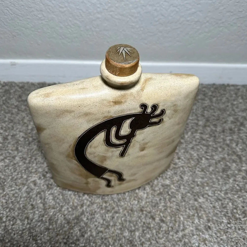 ‎Mara Kokopelli Design Decanter Stoneware Handmade